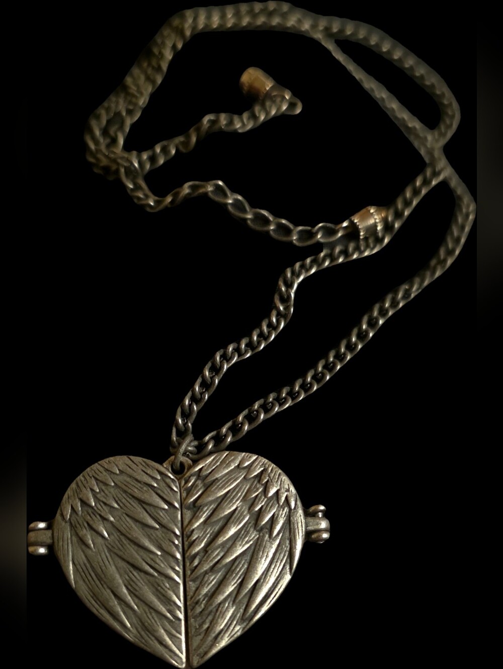 Supernatural Join The Hunt Bioworld Pewter Heart Castiel Wings Locket NWOT - Picture 11 of 17